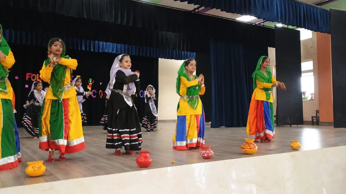 Cultural Dance - Photo 2